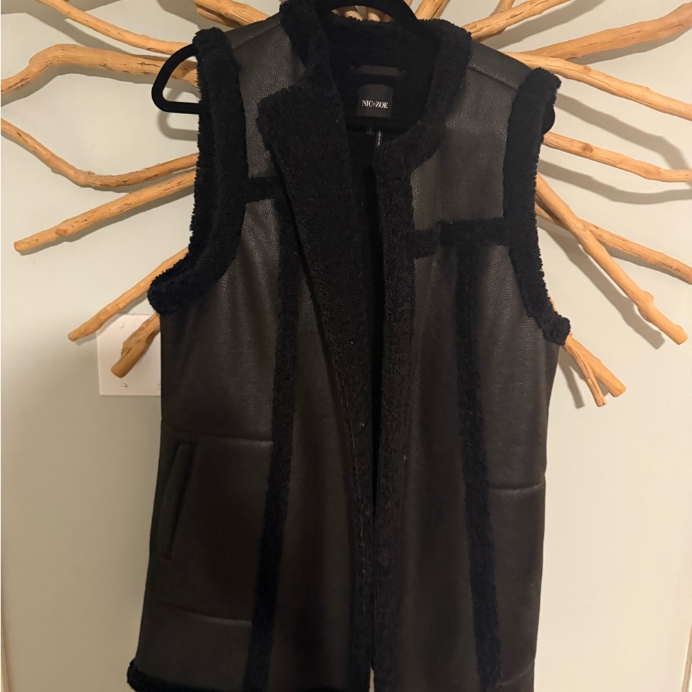 Black Sleeveless Vest with Shearling Trim